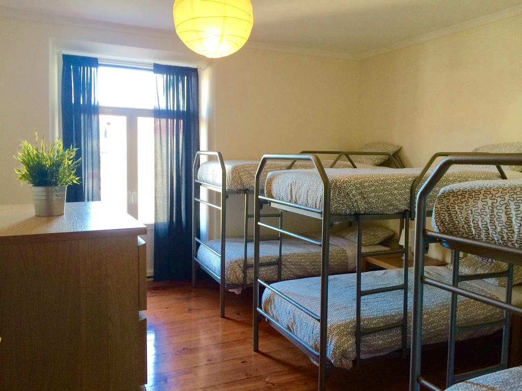 The Swallow Hostel Lisboa Δωμάτιο φωτογραφία